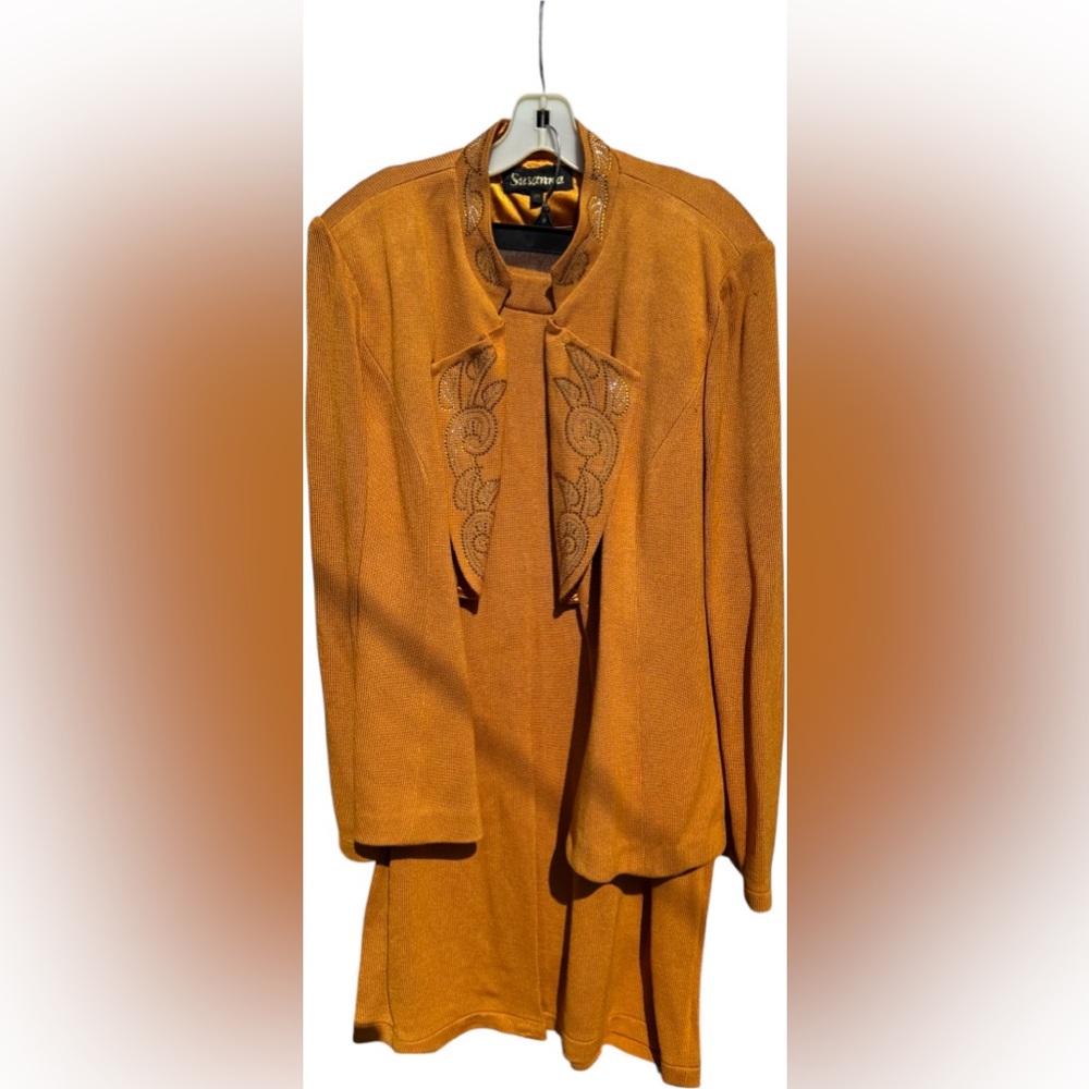 Golden Brown Embroidered Two-Piece Knit Skirt Suit